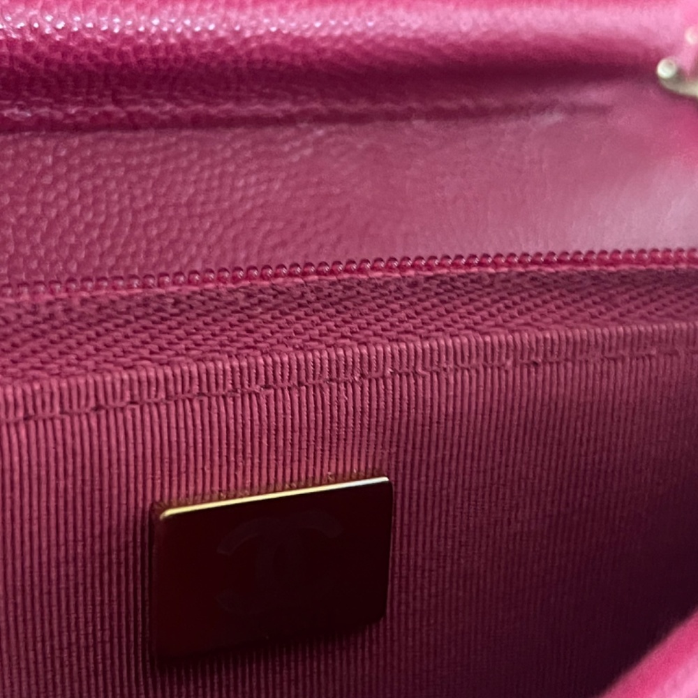 Authentic Dark Pink Chanel caviar WOC 2021 - Picture 6 of 10